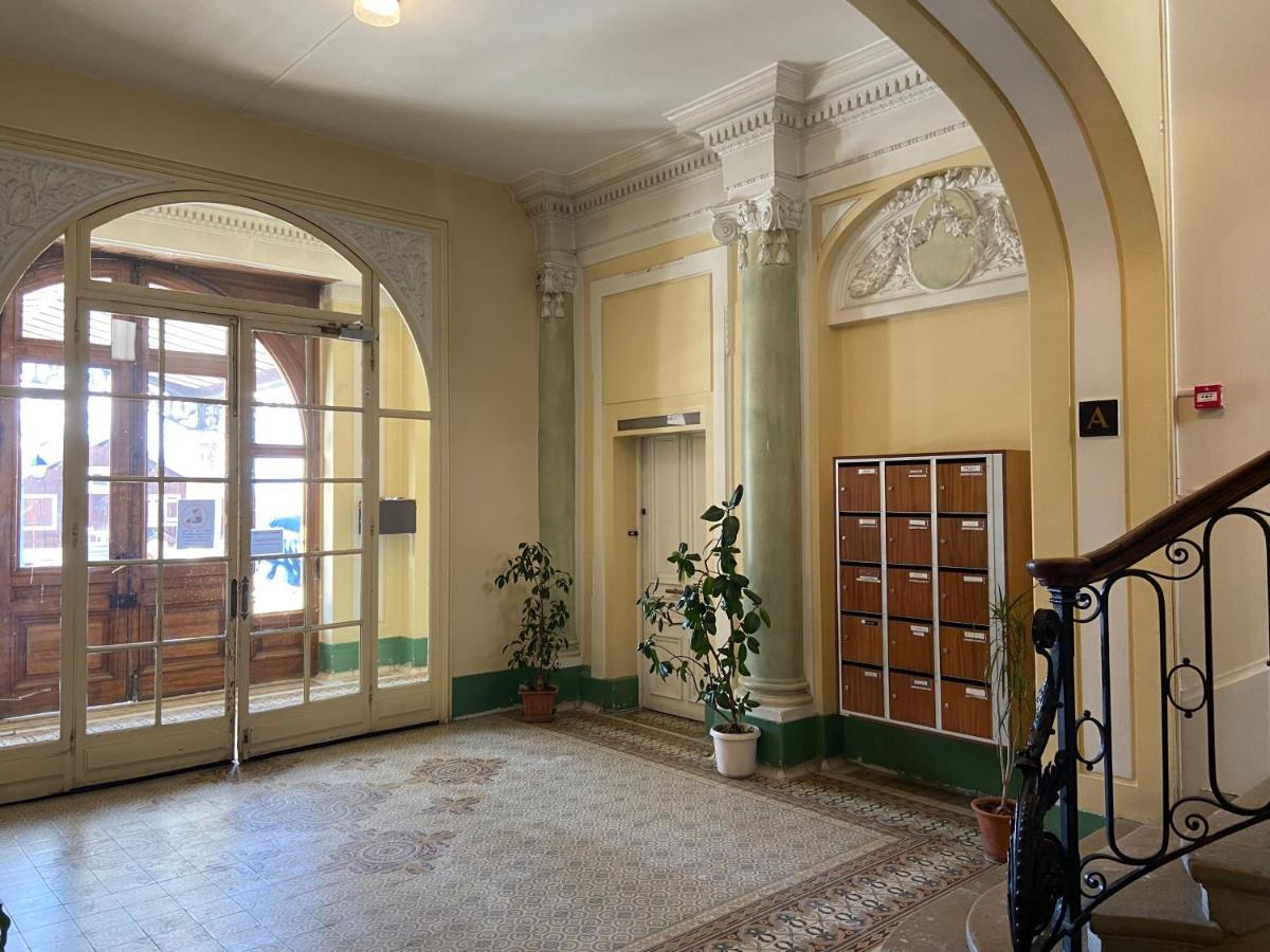 Apartment Elegant Historic Le Mont Joly - 3 Bed 2bath View 80m2 *